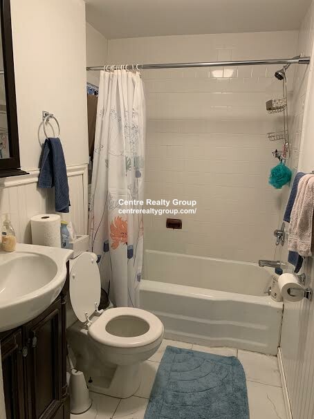 1868 Commonwealth Ave, Brighton