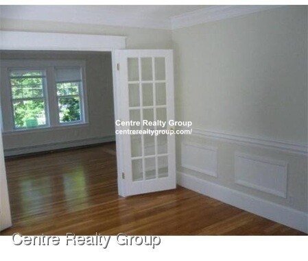 125 Westbourne Ter, Longwood