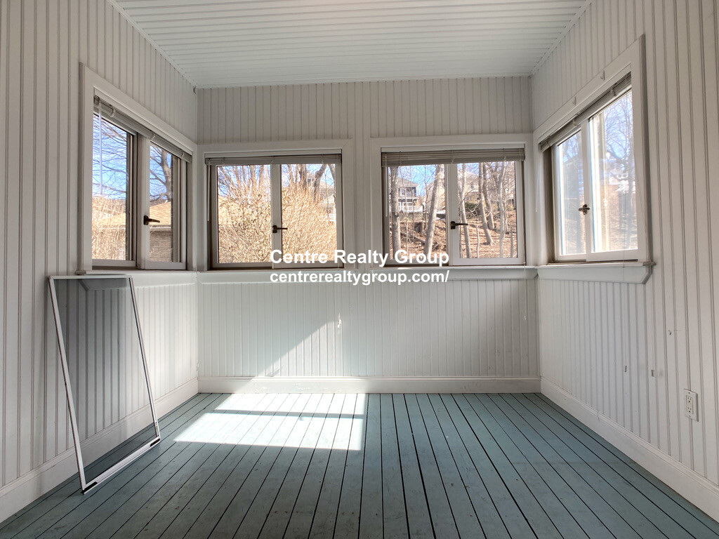 125 Westbourne Ter, Longwood