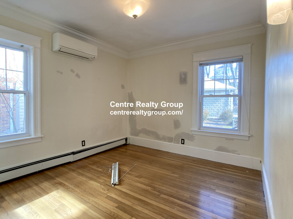 125 Westbourne Ter, Longwood