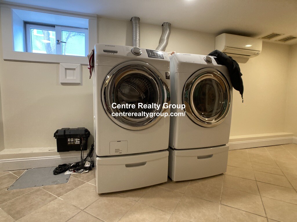 125 Westbourne Ter, Longwood