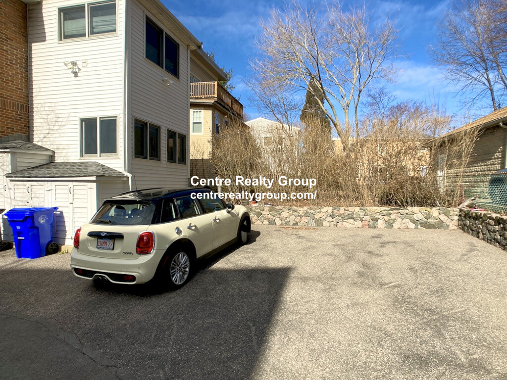 125 Westbourne Ter, Longwood