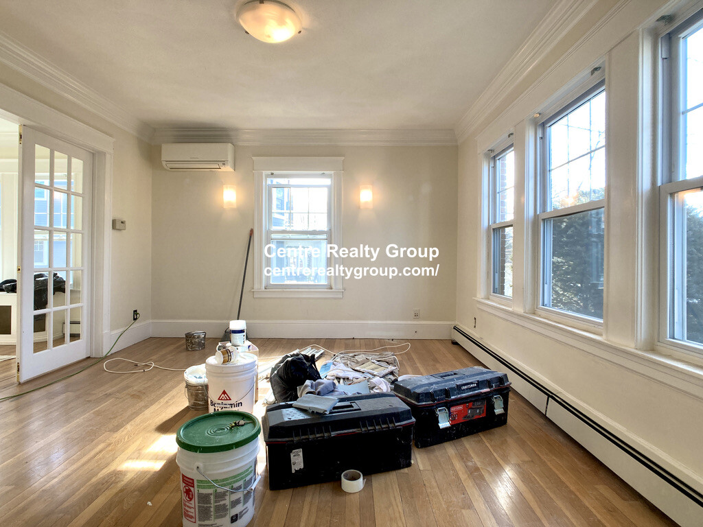 125 Westbourne Ter, Longwood