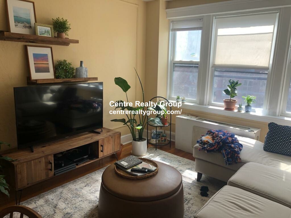 2003 Commonwealth Ave, Brighton