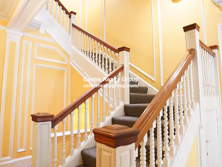 379 Commonwealth Ave, Back Bay