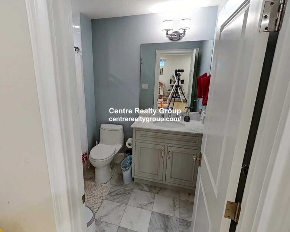 281 Walnut St, Brookline Village