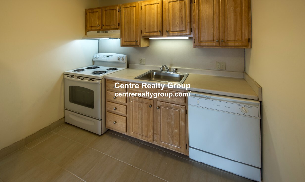 90 Gardner St, Allston