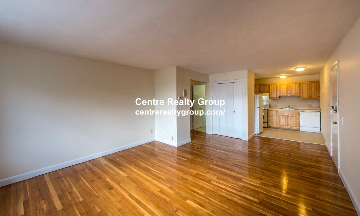 90 Gardner St, Allston