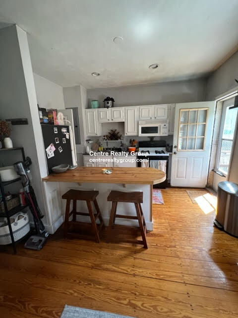 3 K St Pl, South Boston