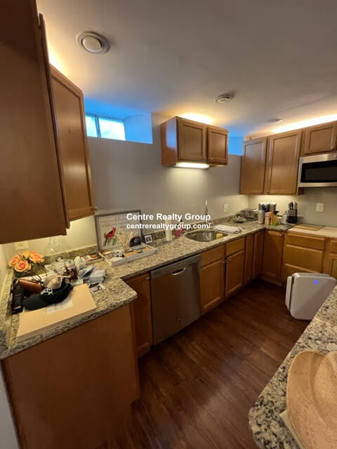 3 K St Pl, South Boston