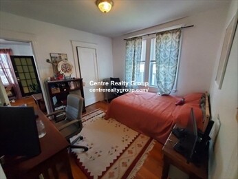 35 Atkins St, Brighton