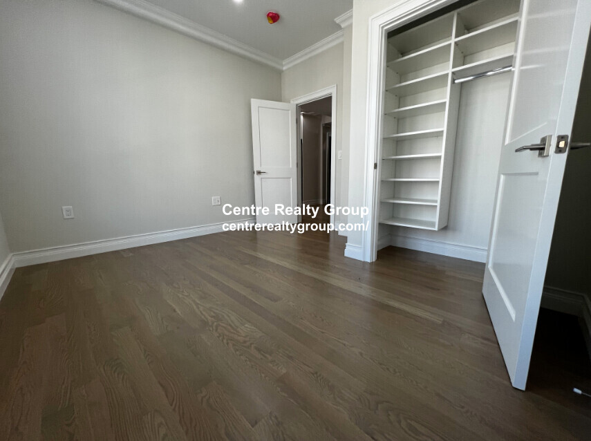 14 Mount Hood Rd, Brighton