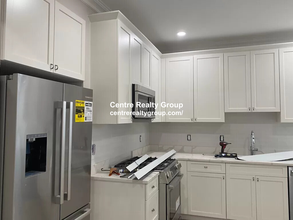 14 Mount Hood Rd, Brighton