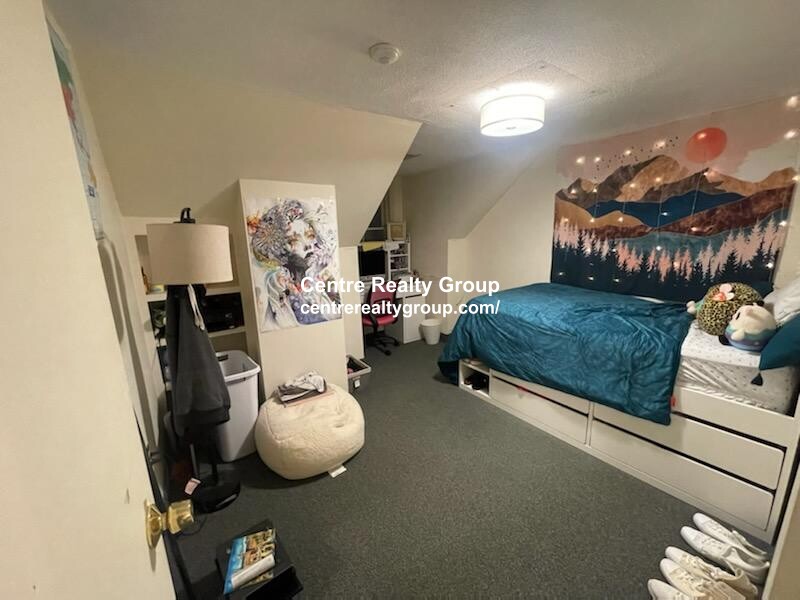 1024 Chestnut St, Newton Upper Falls