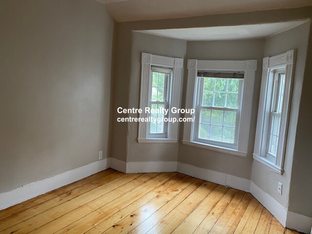 66 R Foster St, Brighton