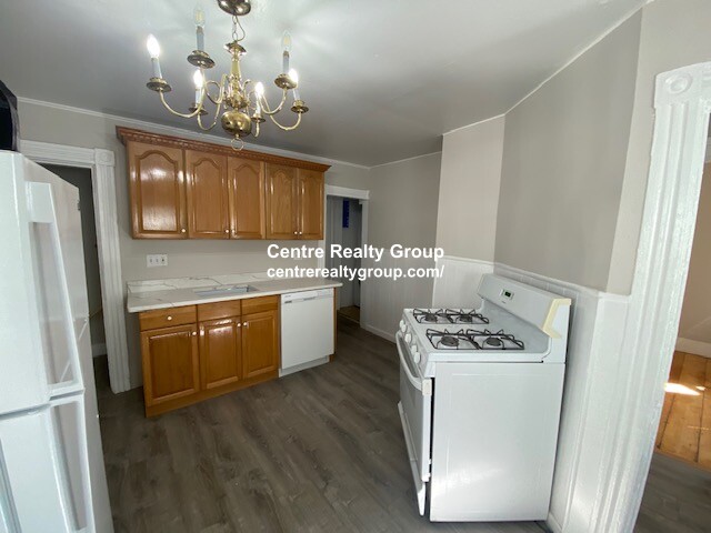 66 R Foster St, Brighton