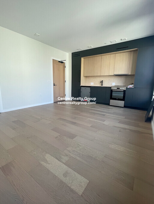 9 11 Burney, Mission Hill