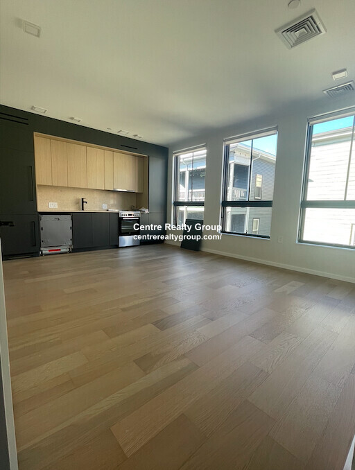 9 11 Burney, Mission Hill