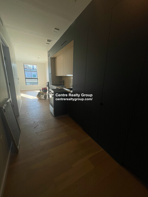 9 11 Burney, Mission Hill