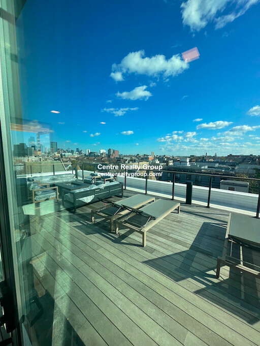 9 11 Burney, Mission Hill