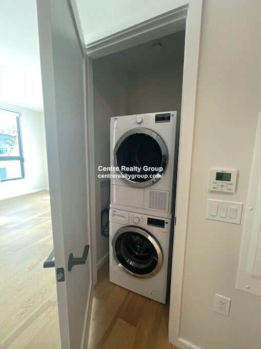 9 11 Burney, Mission Hill