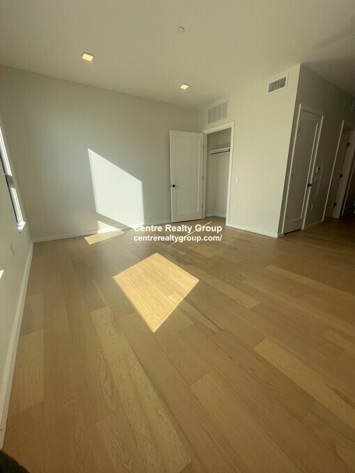 9 11 Burney, Mission Hill