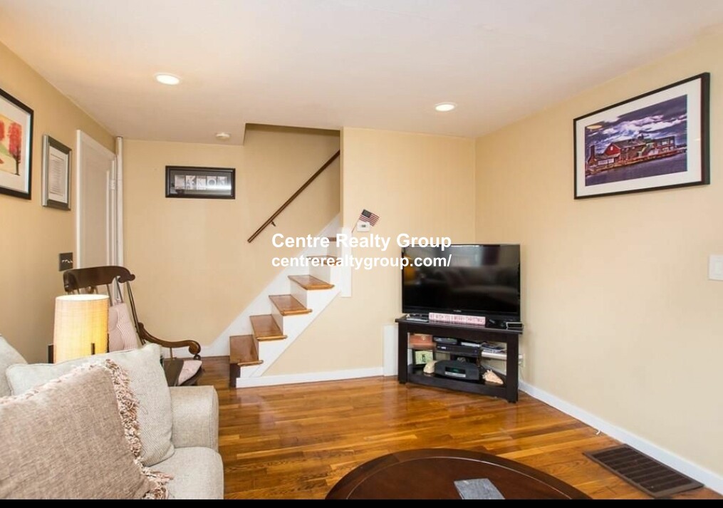 15 Bishop Rd, Quincy