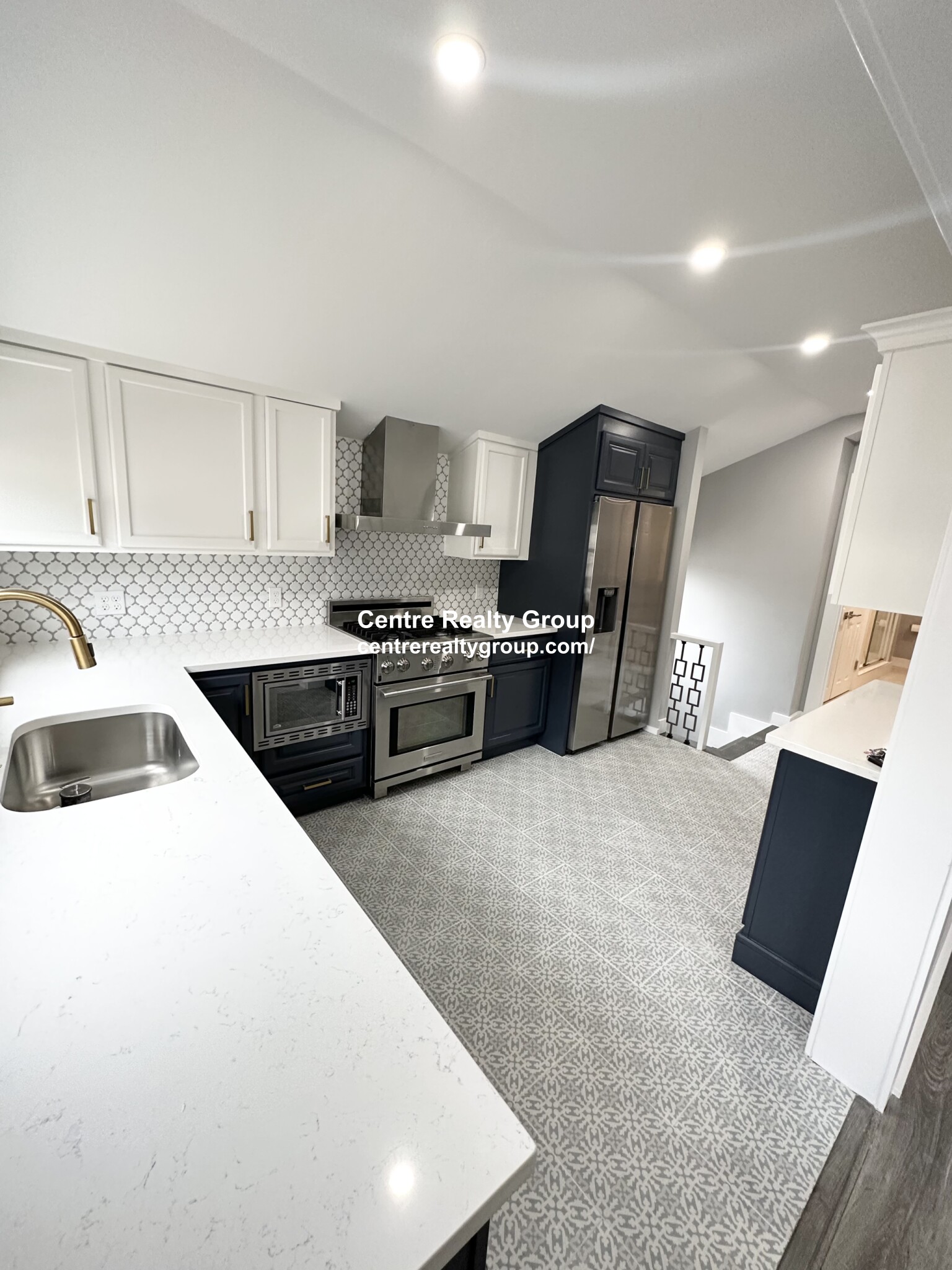 21 Richie Rd, Quincy