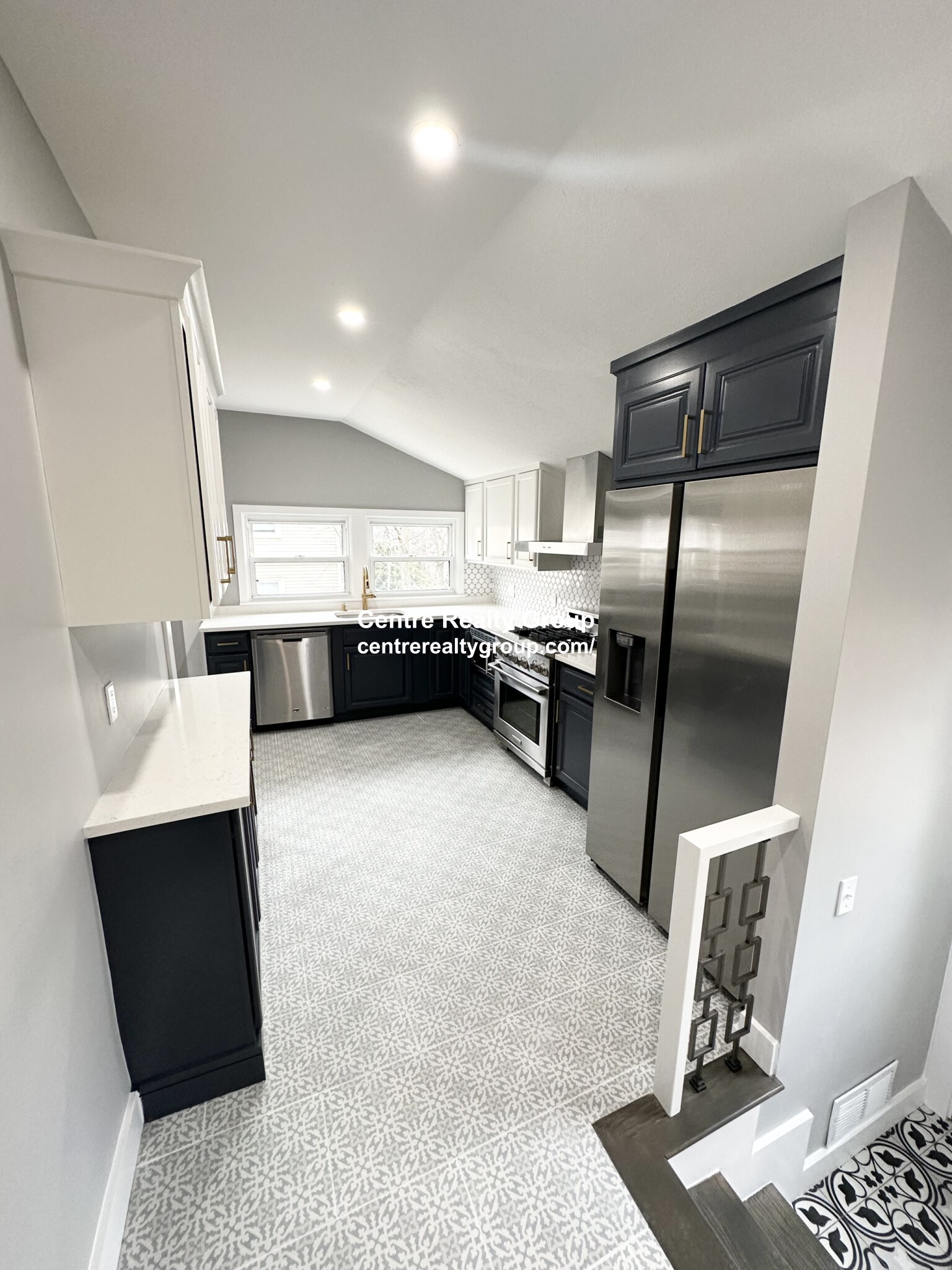 21 Richie Rd, Quincy