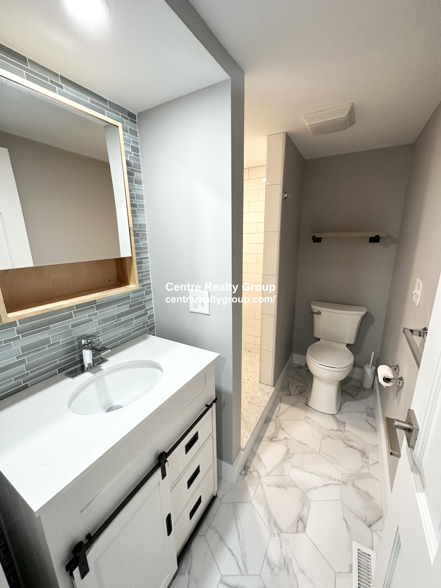 21 Richie Rd, Quincy