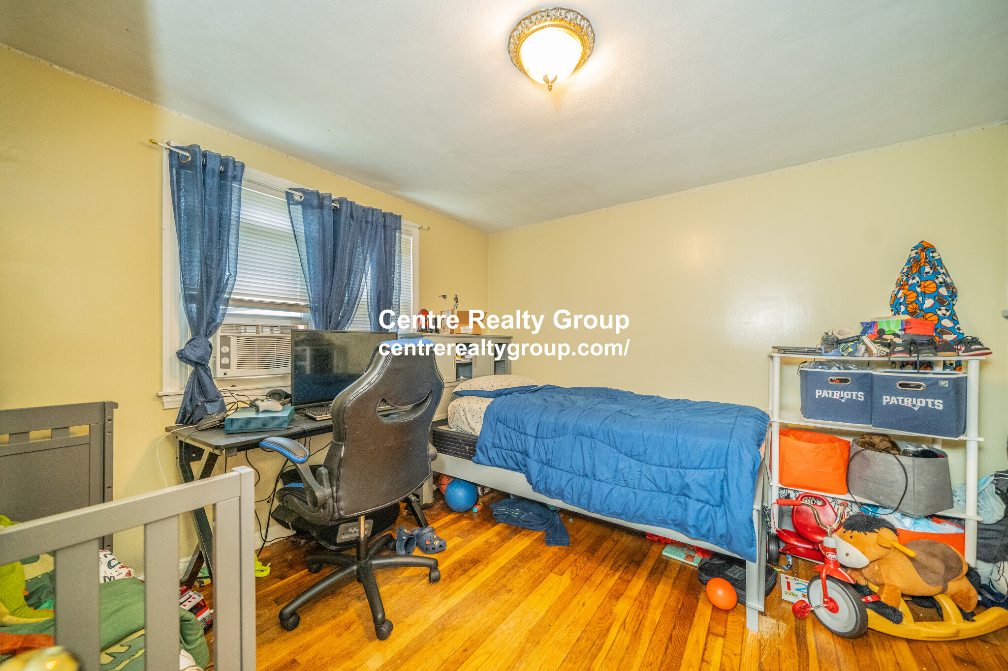 21 Weymouth Ave, West Roxbury