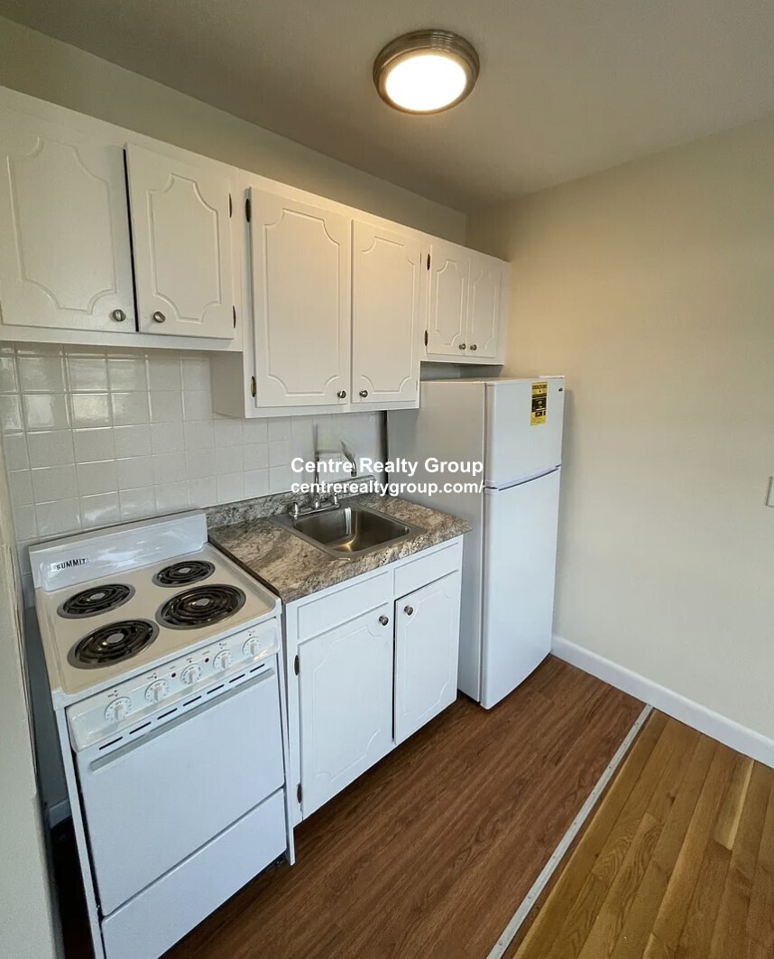 160 North Beacon St, Brighton