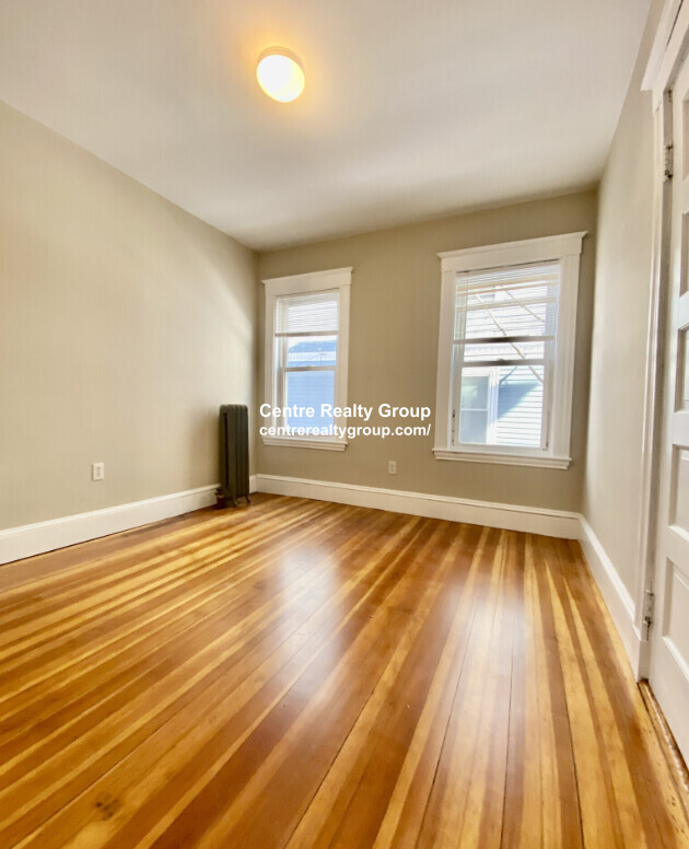 10 Cambridge Ter, North Cambridge