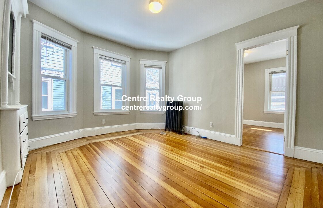 10 Cambridge Ter, North Cambridge