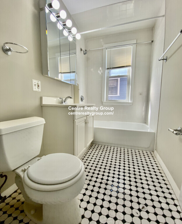 10 Cambridge Ter, North Cambridge