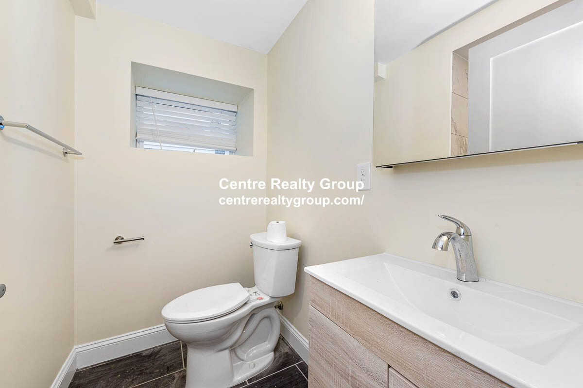 75 Lexington St, Waltham