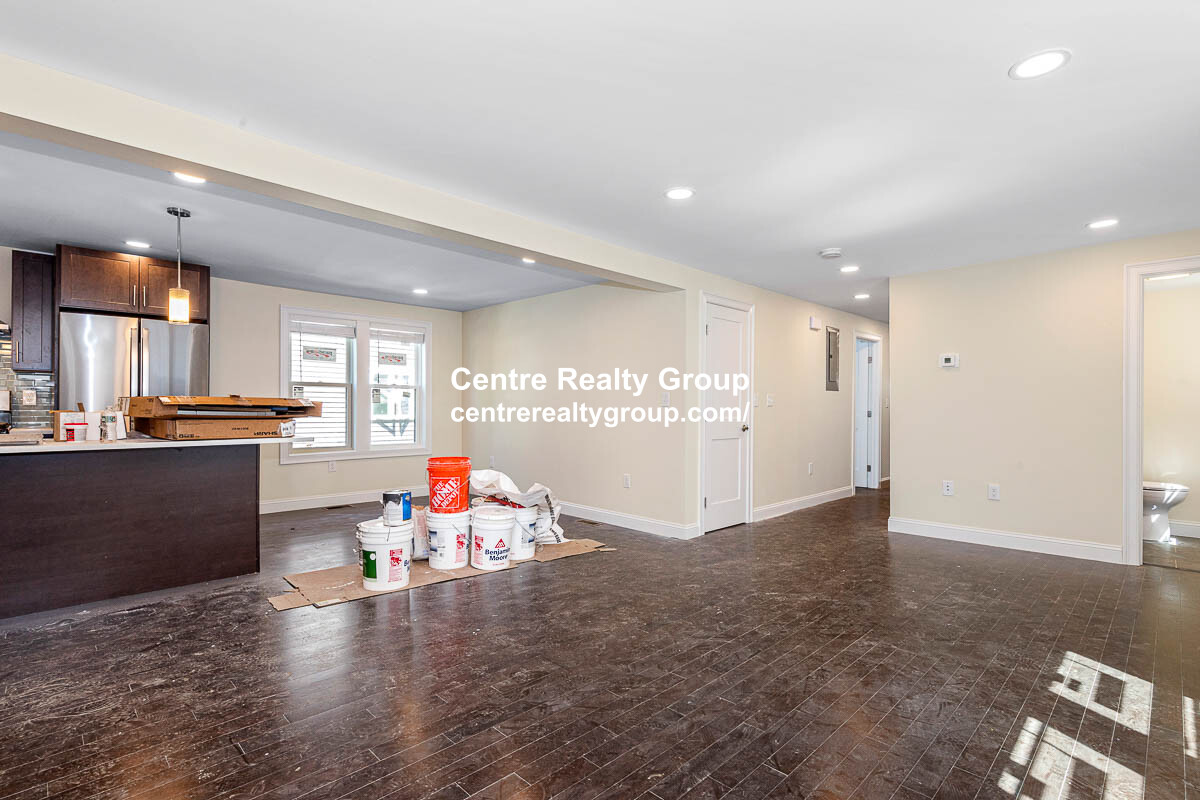 75 Lexington St, Waltham