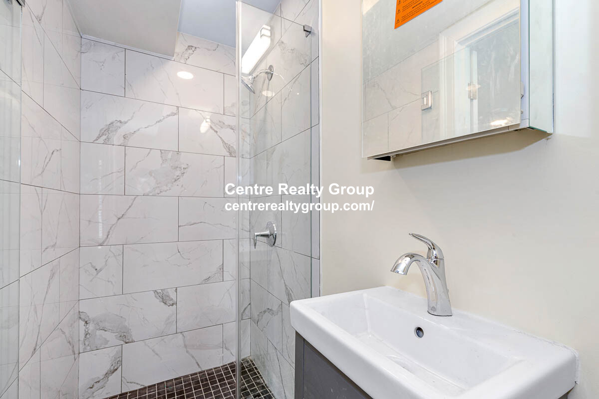 75 Lexington St, Waltham