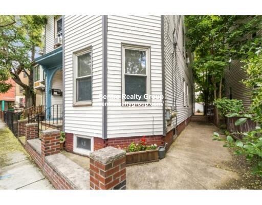 57 Market St, The Port