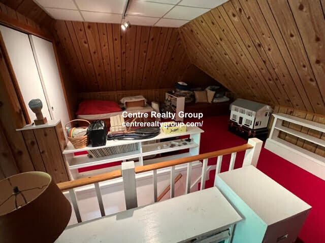 206 Middlesex Rd, Chestnut Hill