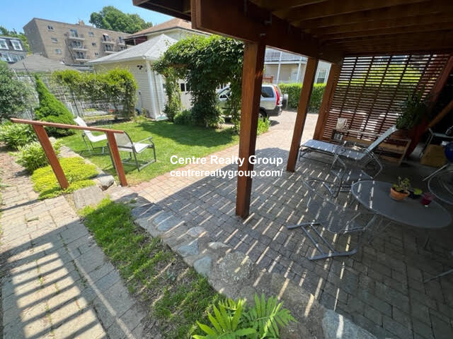 20 Ricker Ter, Newton