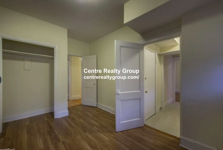 24 Hamilton Rd, North Brookline