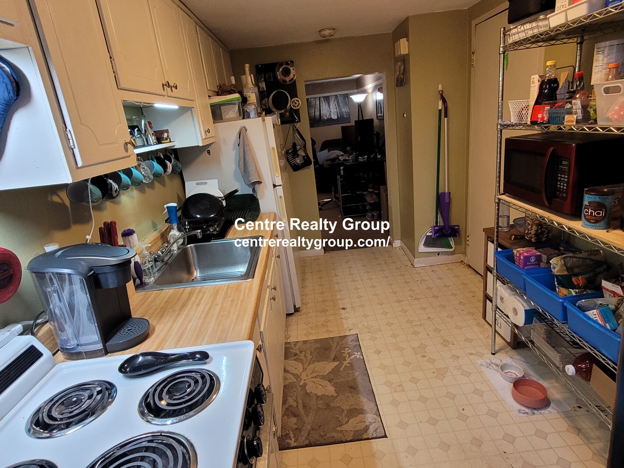 33 Westgate Rd, Chestnut Hill