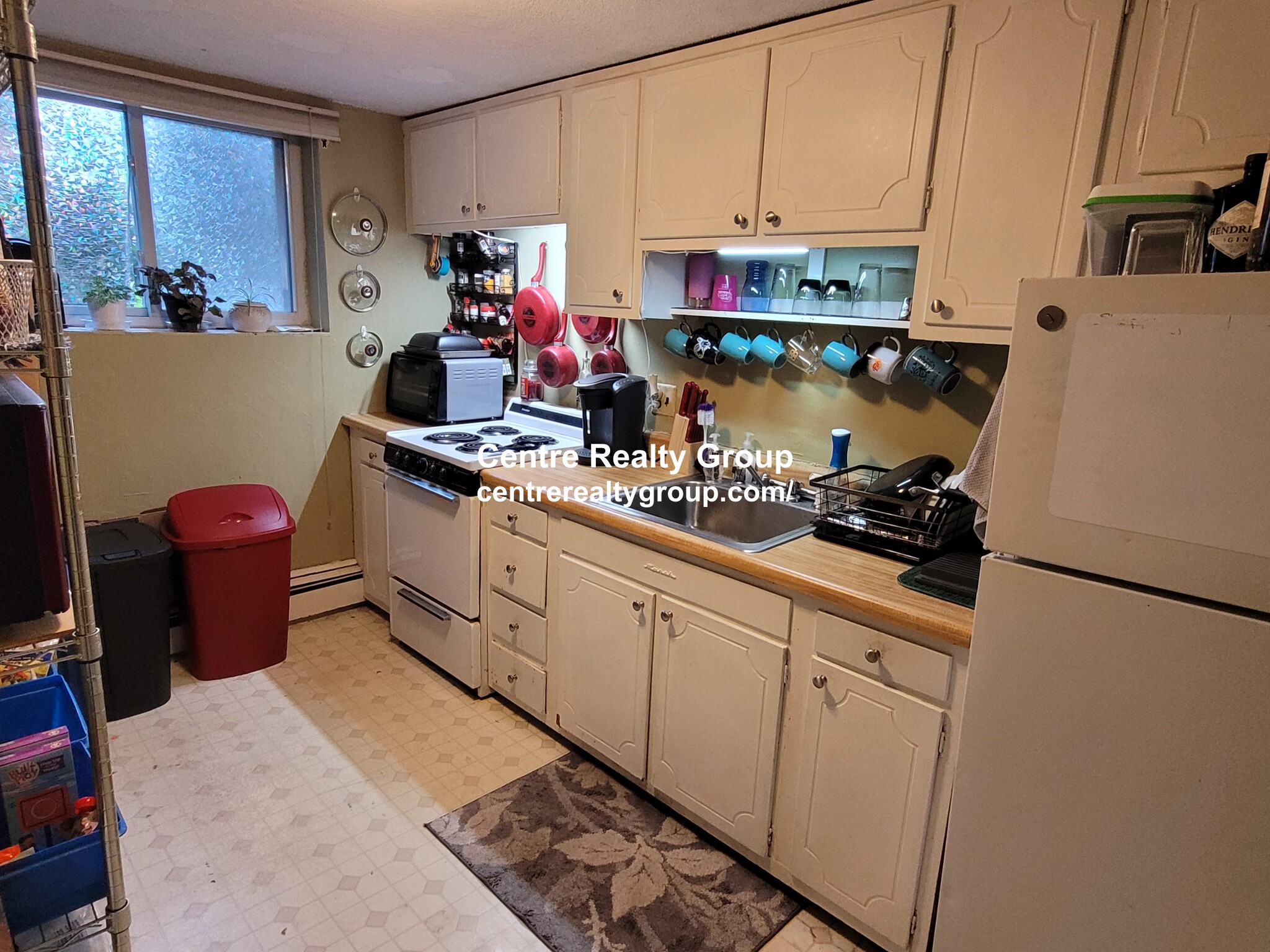 33 Westgate Rd, Chestnut Hill