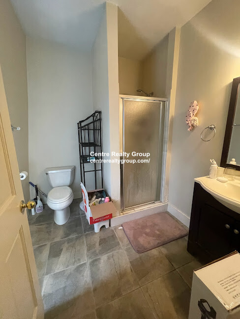 76 Austin St, Newton Centre