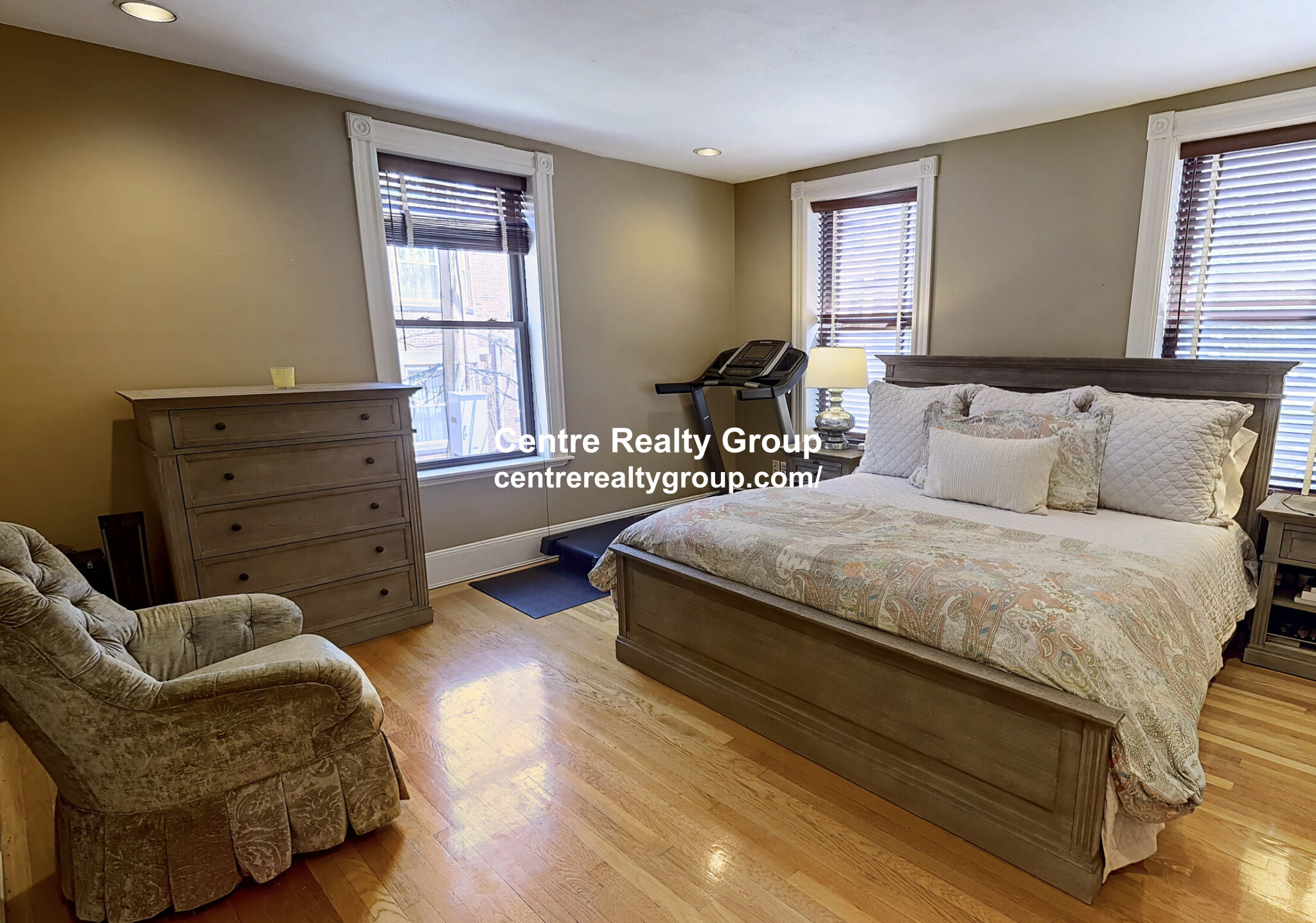 12 Dean Rd, Brookline