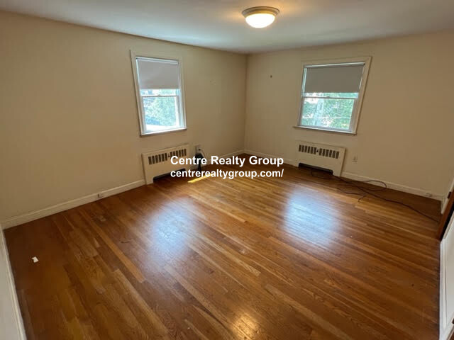 98 Atwood Ave, Newtonville