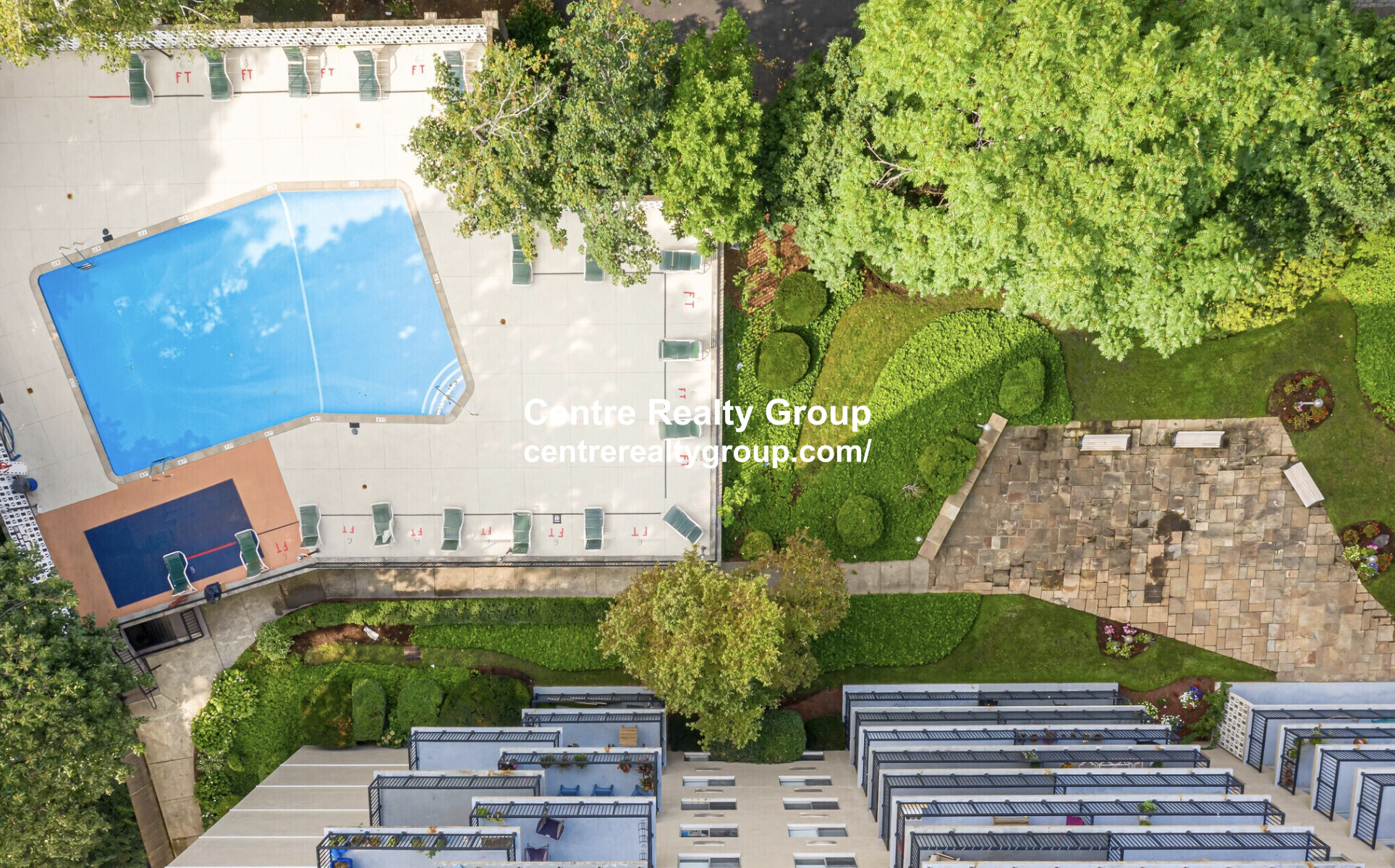 101 Monmouth St, Longwood