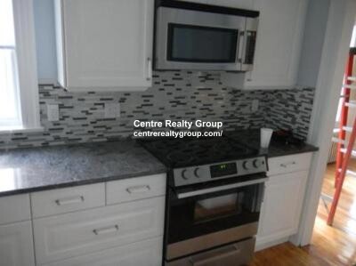 209 211 Powder House Blvd, Powderhouse