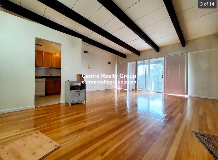 202 Central St, Stoneham